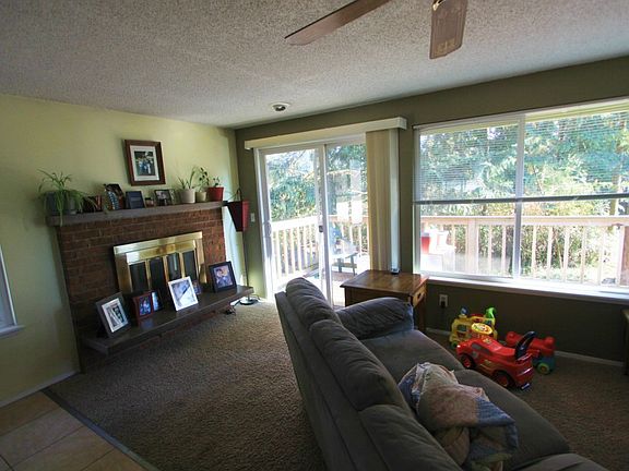 3rd image of 1614 207th Street Ct E