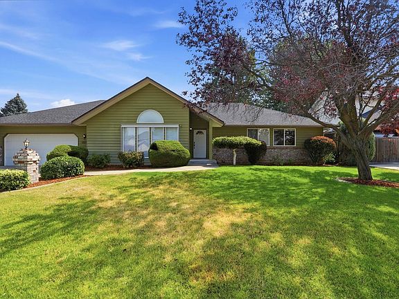 2nd image of 4405 S Parkside Ct