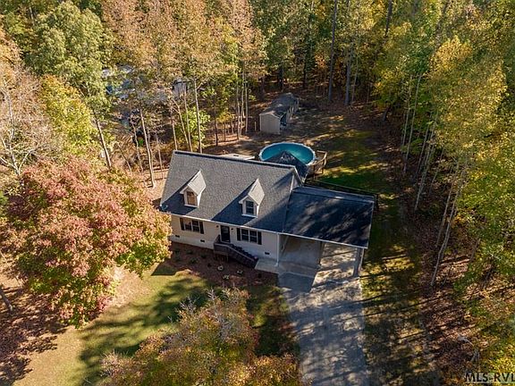 2nd image of 92 Poe Creek Dr