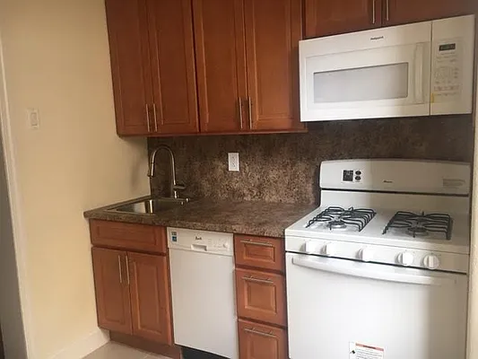 Rented by null | media 6