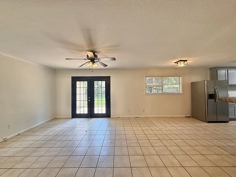 7618 Brookhollow Dr — Photo 6