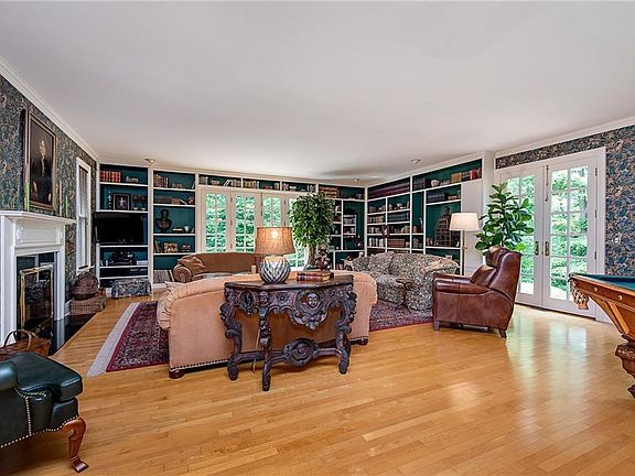 4th image of 722 Northshore Blvd