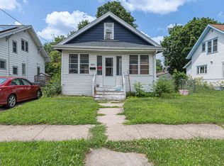 1816 Latham St, Rockford, IL 61103