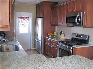 5th image of 3740 47th St