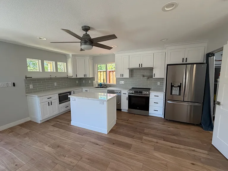 2331 Fairfield Ave #B — Photo 7