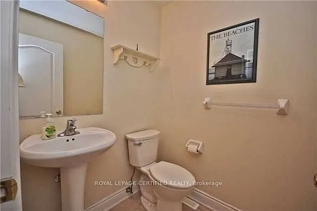 612 Caldwell Cres — Photo 6