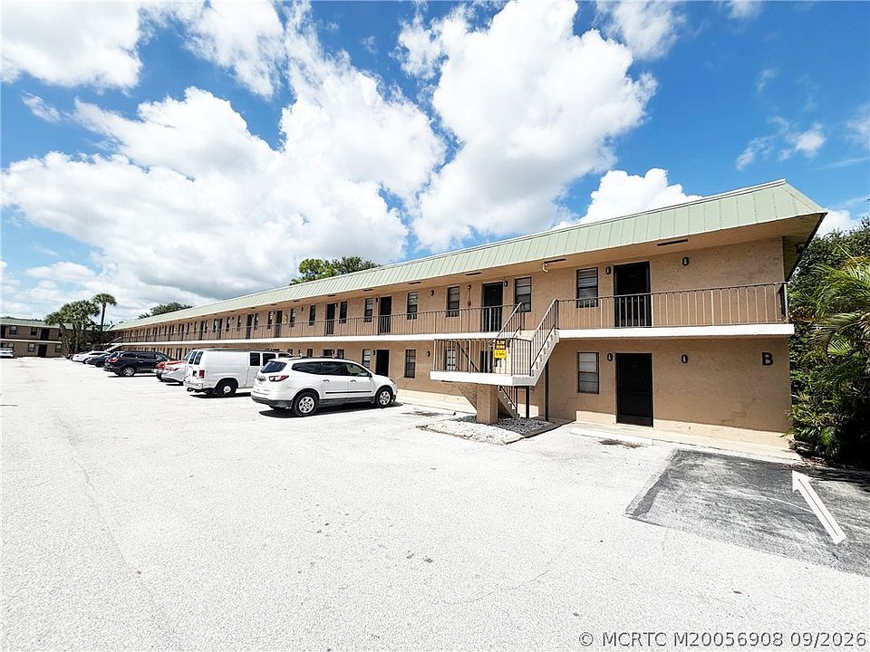 1st image of 1041 SE Monterey Rd #2-15