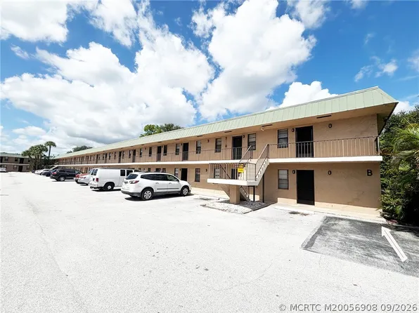1041 SE Monterey Rd #2-15, Stuart, FL 34994