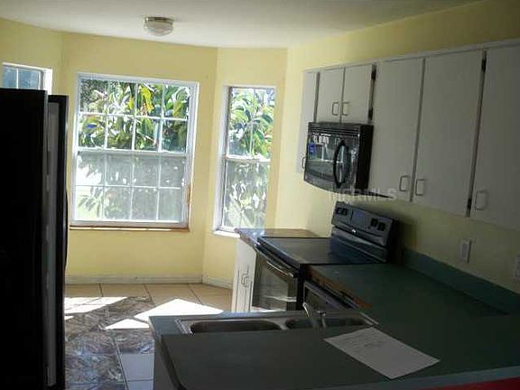 2nd image of 1406 Sierra Cir