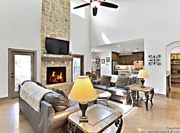 3rd image of 8510 Tuscan Hills Dr