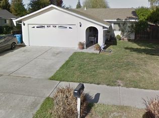 1330 Line St, Hollister, CA 95023