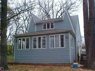 23923 N Lakeside Dr, Lake Zurich, IL 60047