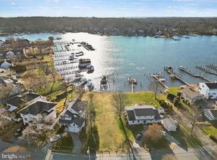48 E Lake Dr, Annapolis, MD