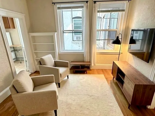 23 Temple St APT 6, Boston, MA 02114