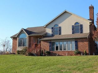 212 Hershey Rd, Lititz, PA 17543