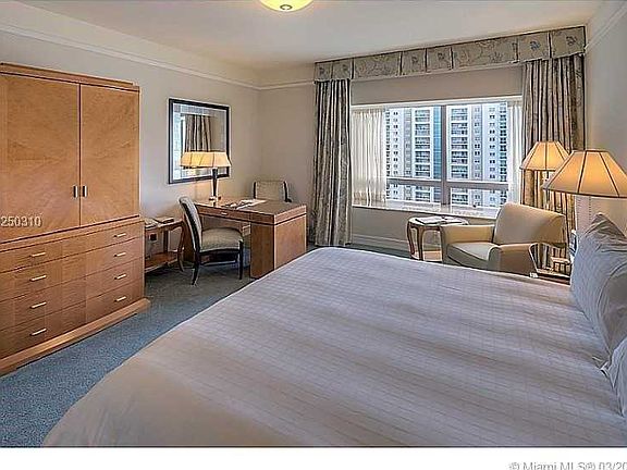 3rd image of 1435 Brickell Ave #33112