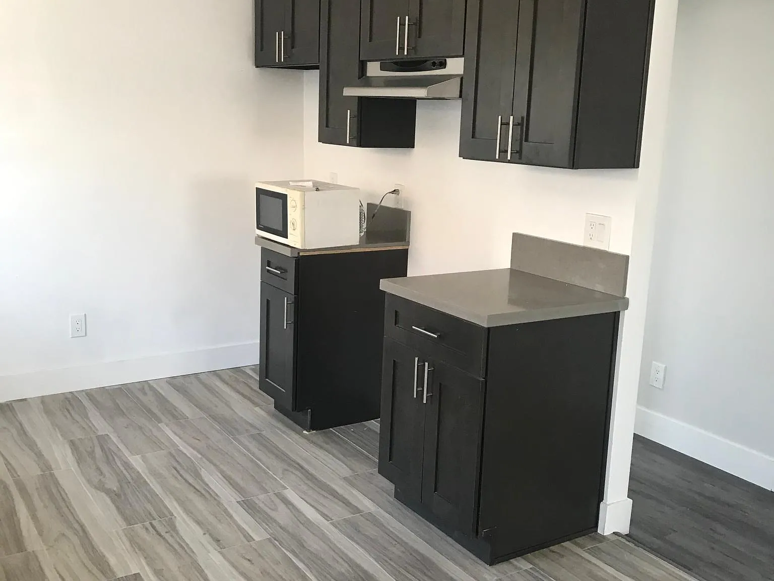 2 bed, 1100 sqft, $2,488 — Photo 1