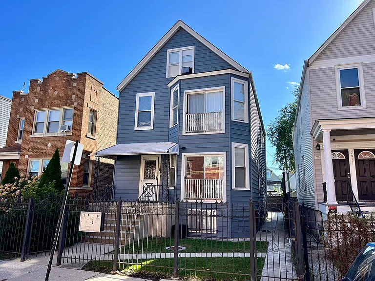 2915 N Lawndale Ave #0 — Photo 1