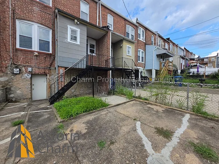 3016 Pelham Ave — Photo 40