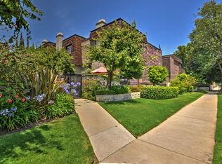 13823 Riverside Dr, Sherman Oaks, CA 91423