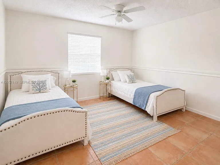 11921 SW 117th Ct — Photo 7