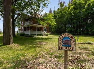 1407 Flos Cres W #8, Springwater, ON L0L 1P0