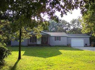 2285 N 700 E, Grovertown, IN 46531