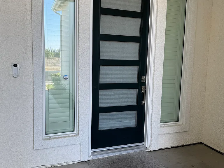 525 E Riverway Ave — Photo 3
