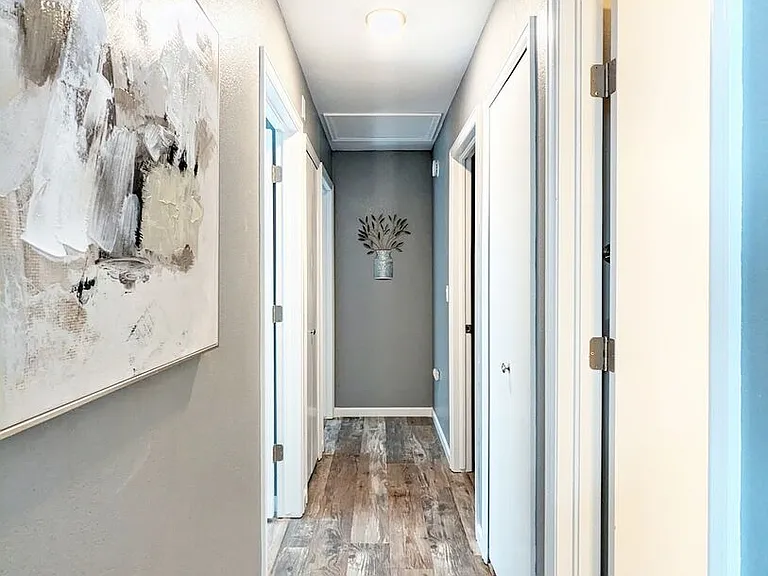3330 Mirage Dr — Photo 25