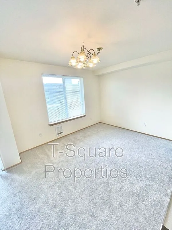 2 bed, 2.0 bath, 1050 sqft, $1,975 — Photo 4