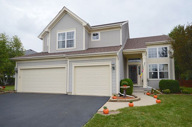1st image of 810 Eaton Ln