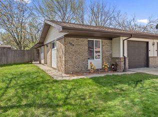 109 Beverly Ct, Streamwood, IL 60107