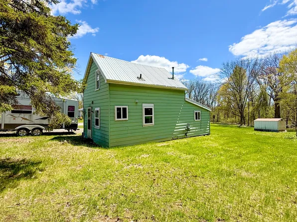 14 Dundas St, Deseronto, ON K0K 1X0