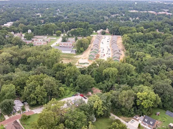 2000 Agnes St, Alton, IL 62002