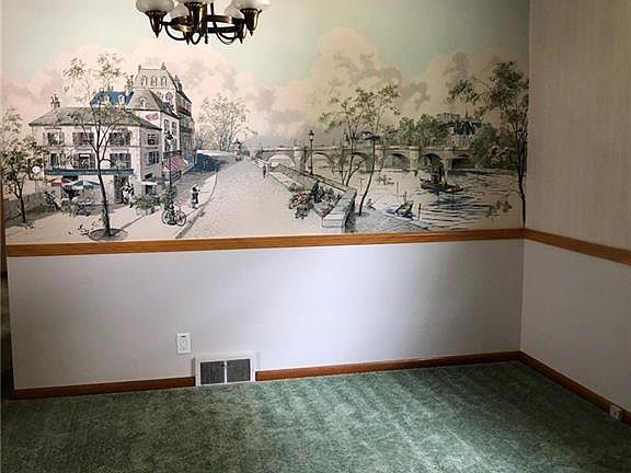 3rd image of 2944 Howell Dr
