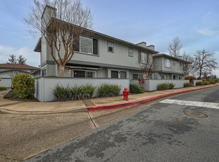 200 Ridgetop Dr APT 4, Redding, CA 96003