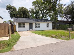 6318 Sayers St, Houston, TX 77026