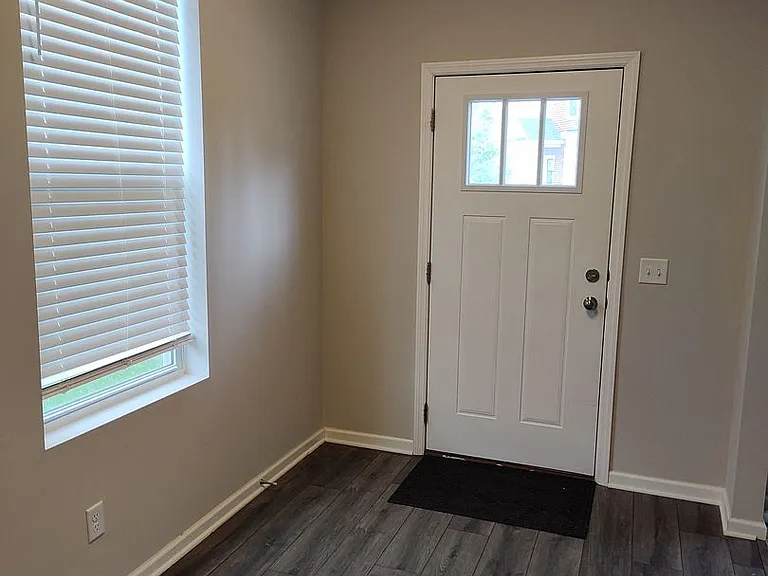 5236 Hampton St NE — Photo 34