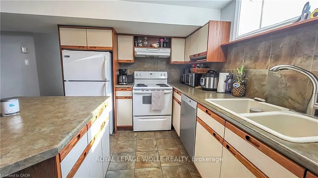 1 bed, $1,350 — Photo 2