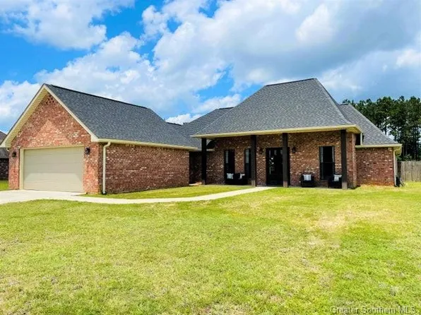 106 Hidden Trl, Leesville, LA 71446