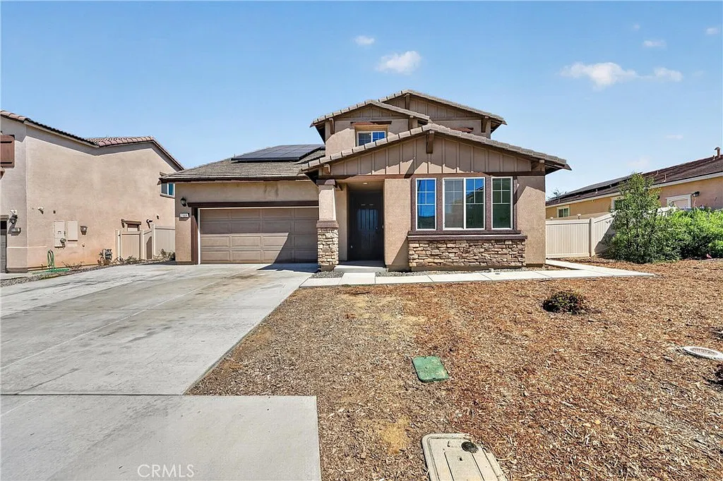 4 bed, 3.5 bath, 2617 sqft, $3,900 — Photo 3