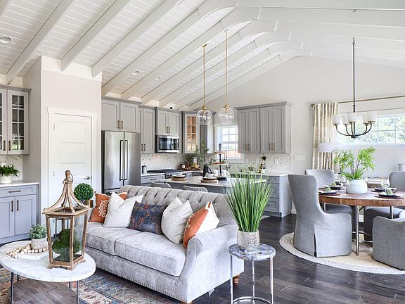 Family Room Classic Kitchen