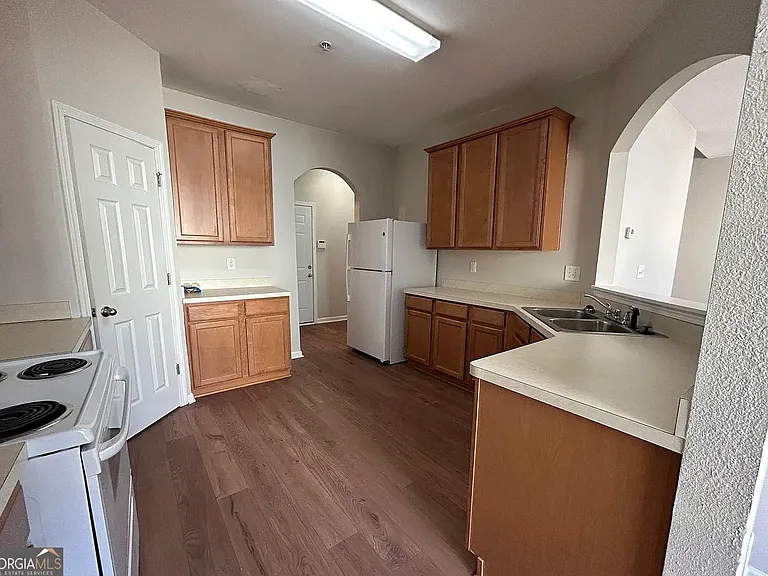 189 Ridgemont Rd — Photo 6
