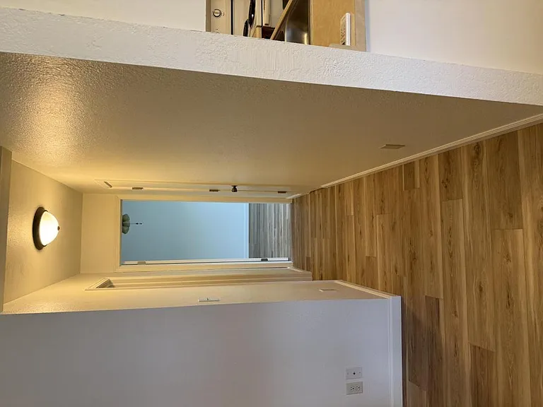 404 W Jackson St #3 — Photo 3