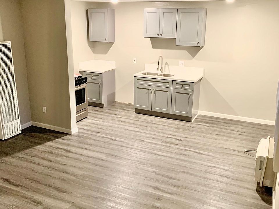 1st image of 12017 Albers St