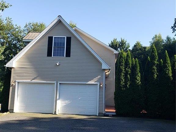 3rd image of 971 Woodtick Rd