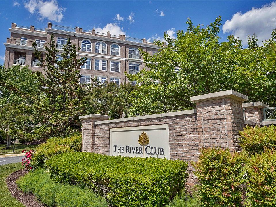 1st image of 820 Belmont Bay Dr APT 303