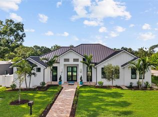 1915 Tulip Dr, Sarasota, FL 34239