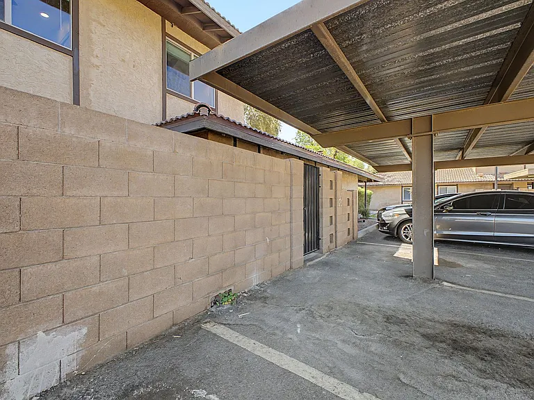 1812 W Village Way — Photo 31