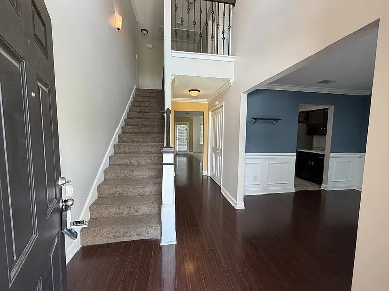 664 Piedmont Ave — Photo 3